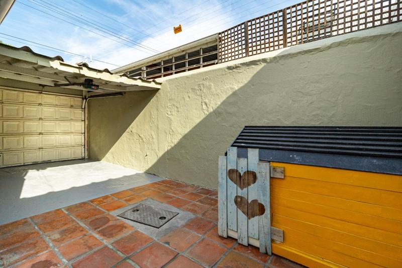 5 Bedroom Property for Sale in Observatory Western Cape